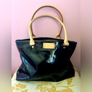 Kate Spade Black Tote w/newspaper liner